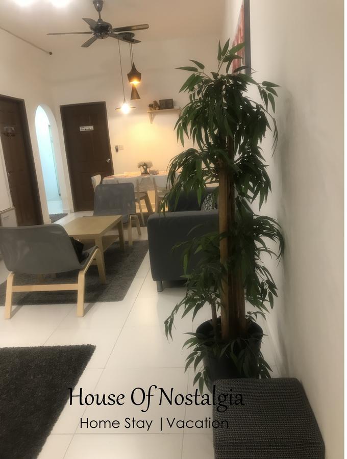 House Of Nostalgia Apartment Лумут Екстериор снимка